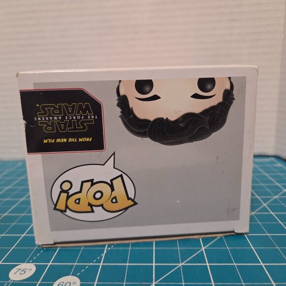 Funko POP Star Wars Poe Dameron Walmart 72 Vinyl Figure - Picture 6 of 6